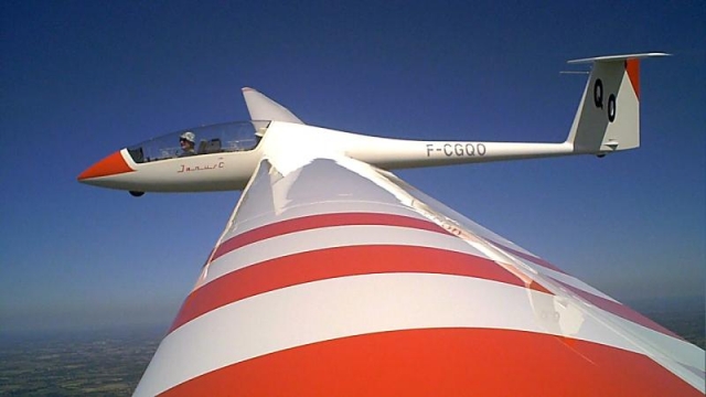  Iniciación y entrenamiento en planeador 